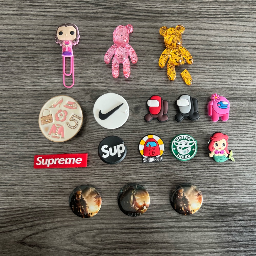 FREE with Crocs Charm purchase